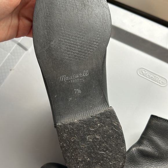 Madewell Hayes zip back boot - Picture 3 of 4